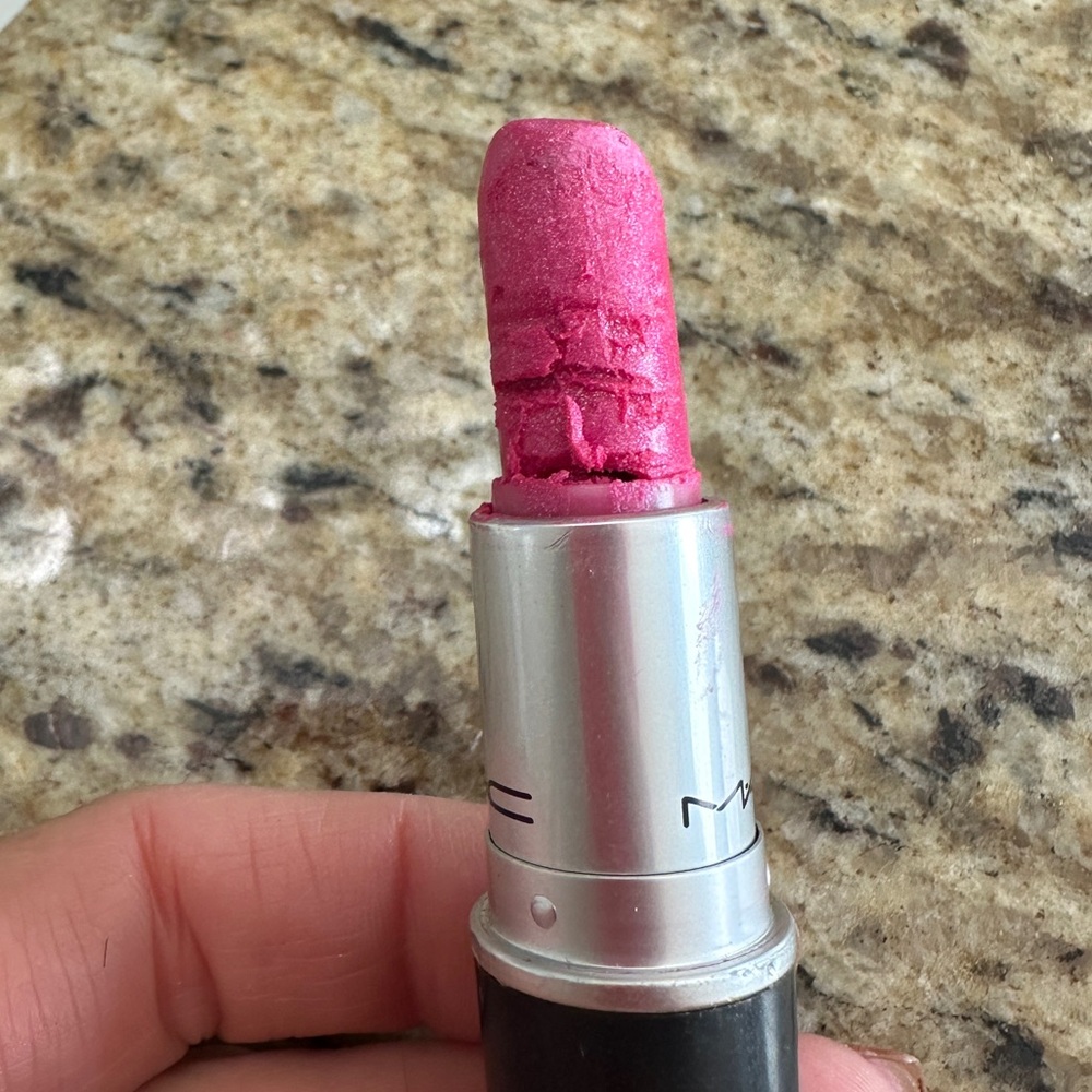 MAC vivacious lipstick